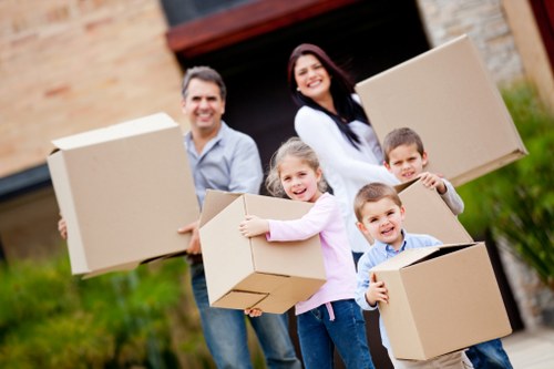 Van-based removals support for homes and businesses around Woodford Green