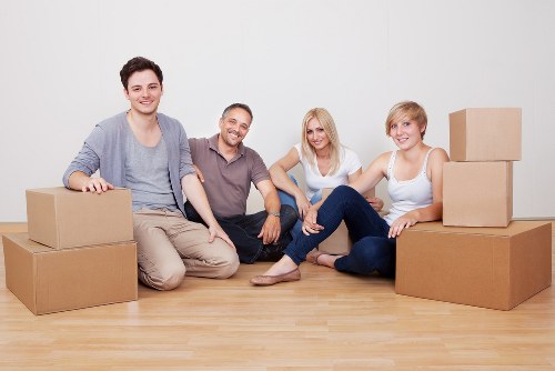 Residential street access considerations for moving day